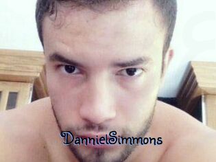Danniel_Simmons
