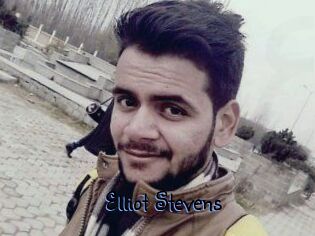 Elliot_Stevens