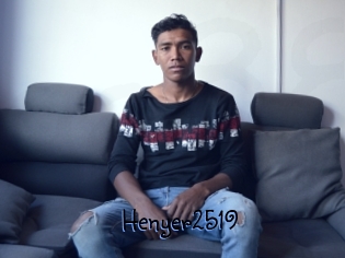 Henyer2519